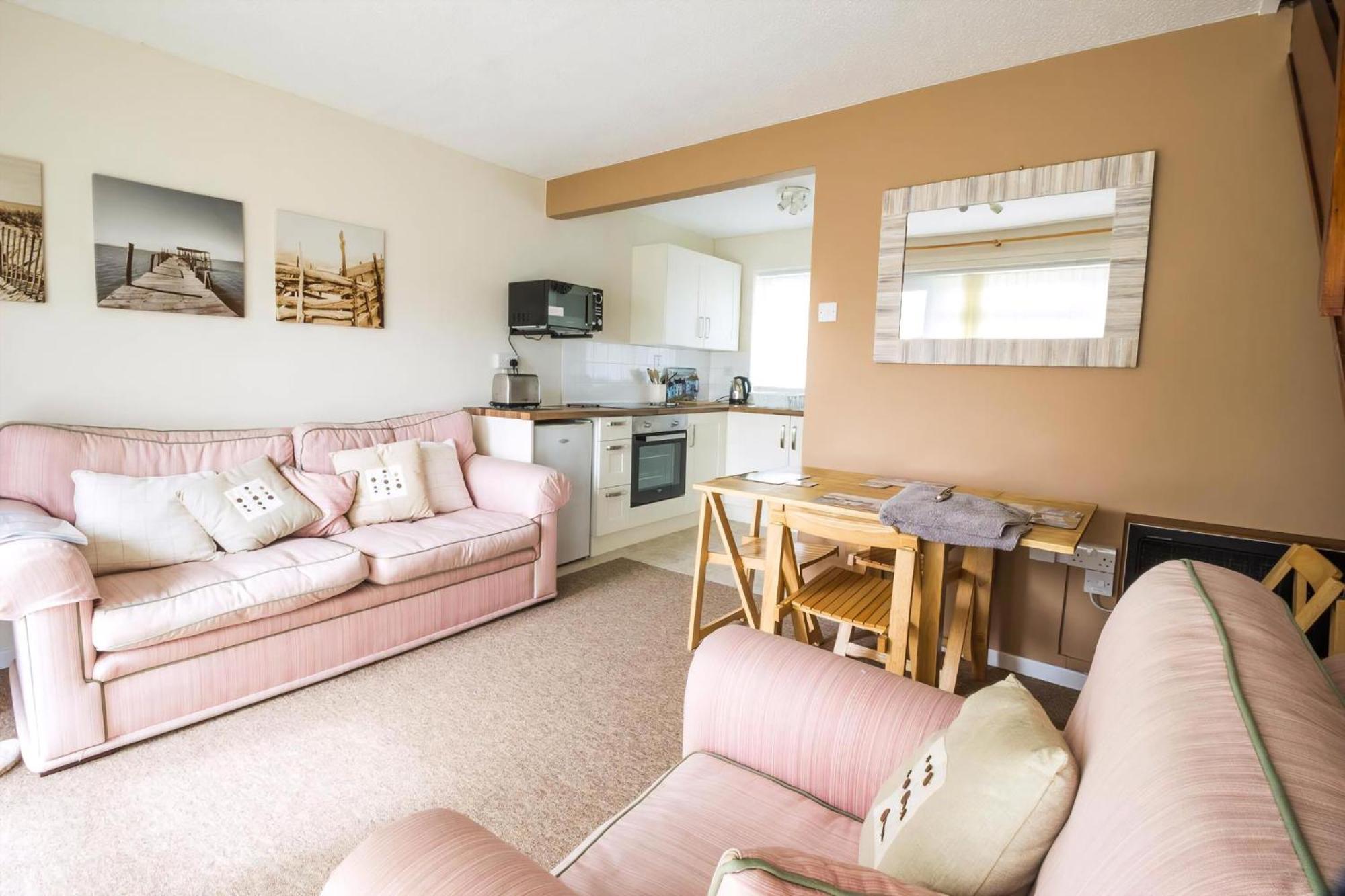 Lovely 4 Berth Chalet To Hire In Hemsby Nearby The Beach Ref 18177B Bagian luar foto