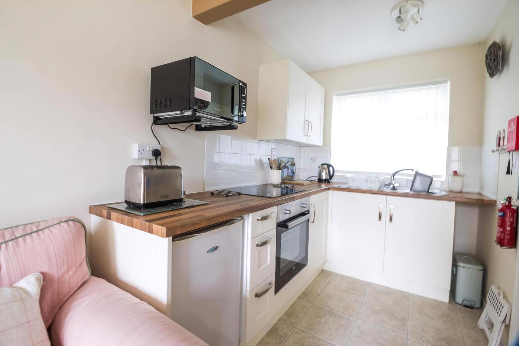 Lovely 4 Berth Chalet To Hire In Hemsby Nearby The Beach Ref 18177B Bagian luar foto