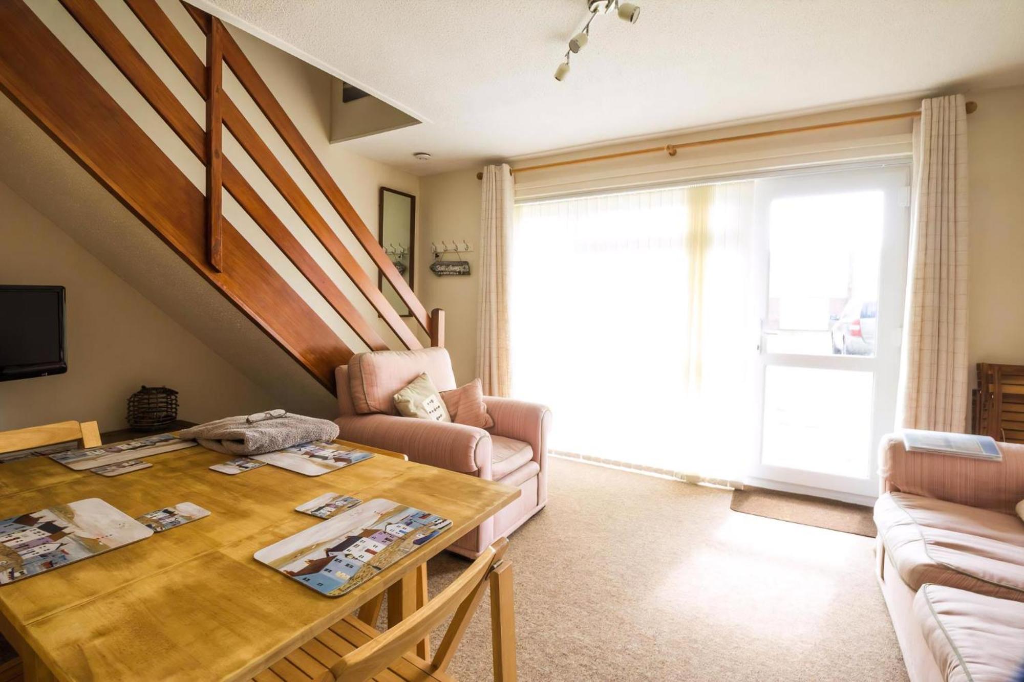 Lovely 4 Berth Chalet To Hire In Hemsby Nearby The Beach Ref 18177B Bagian luar foto