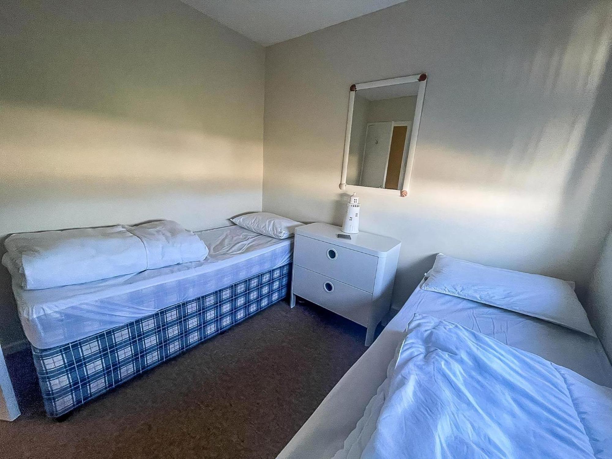 Lovely 4 Berth Chalet To Hire In Hemsby Nearby The Beach Ref 18177B Bagian luar foto