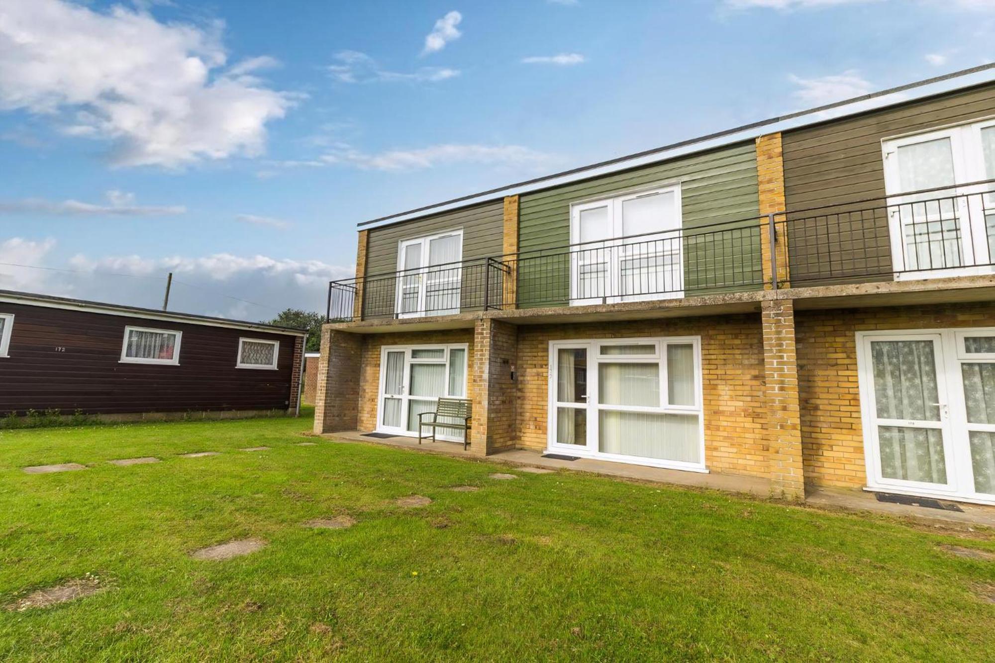 Lovely 4 Berth Chalet To Hire In Hemsby Nearby The Beach Ref 18177B Bagian luar foto