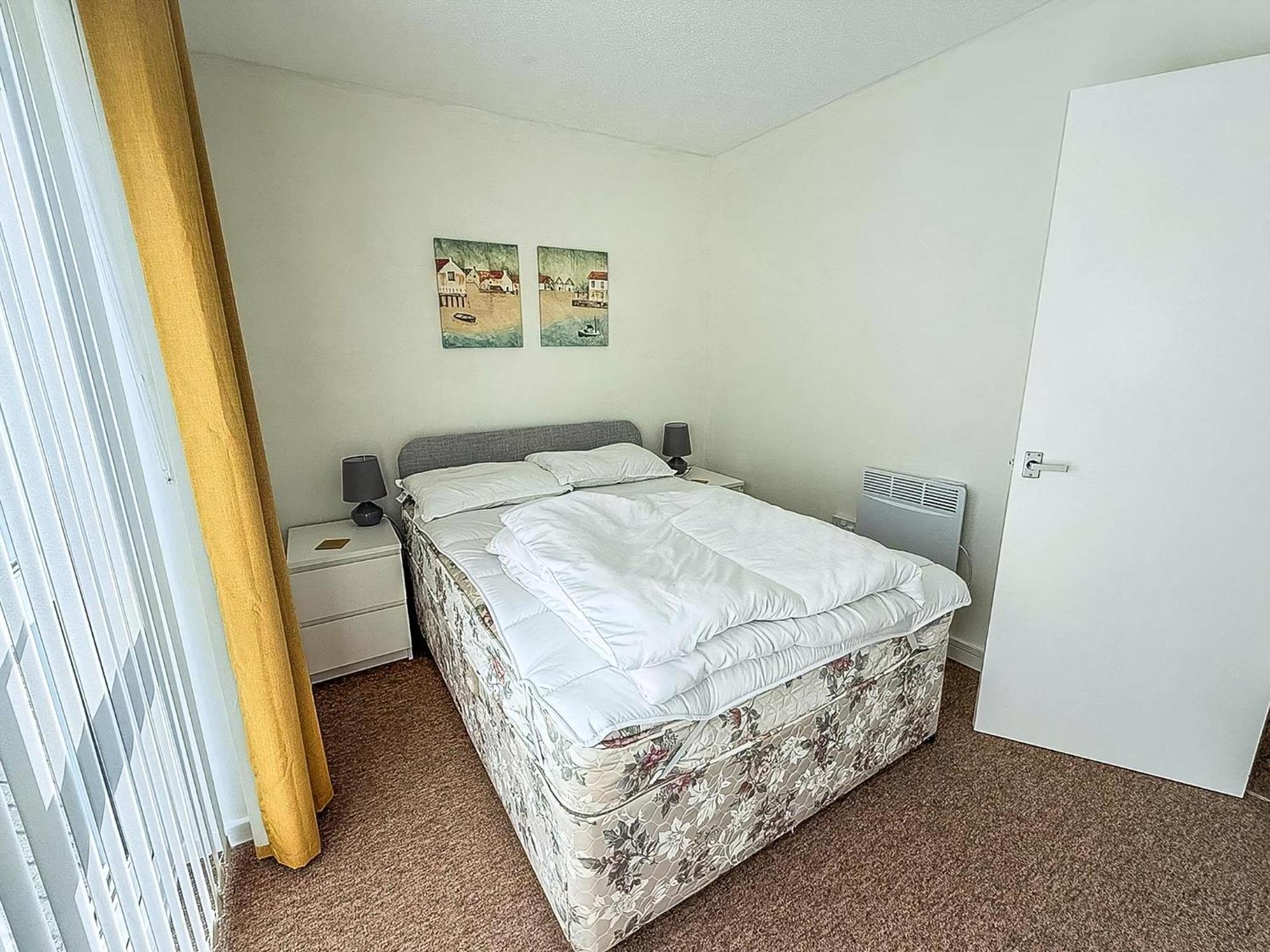 Lovely 4 Berth Chalet To Hire In Hemsby Nearby The Beach Ref 18177B Bagian luar foto