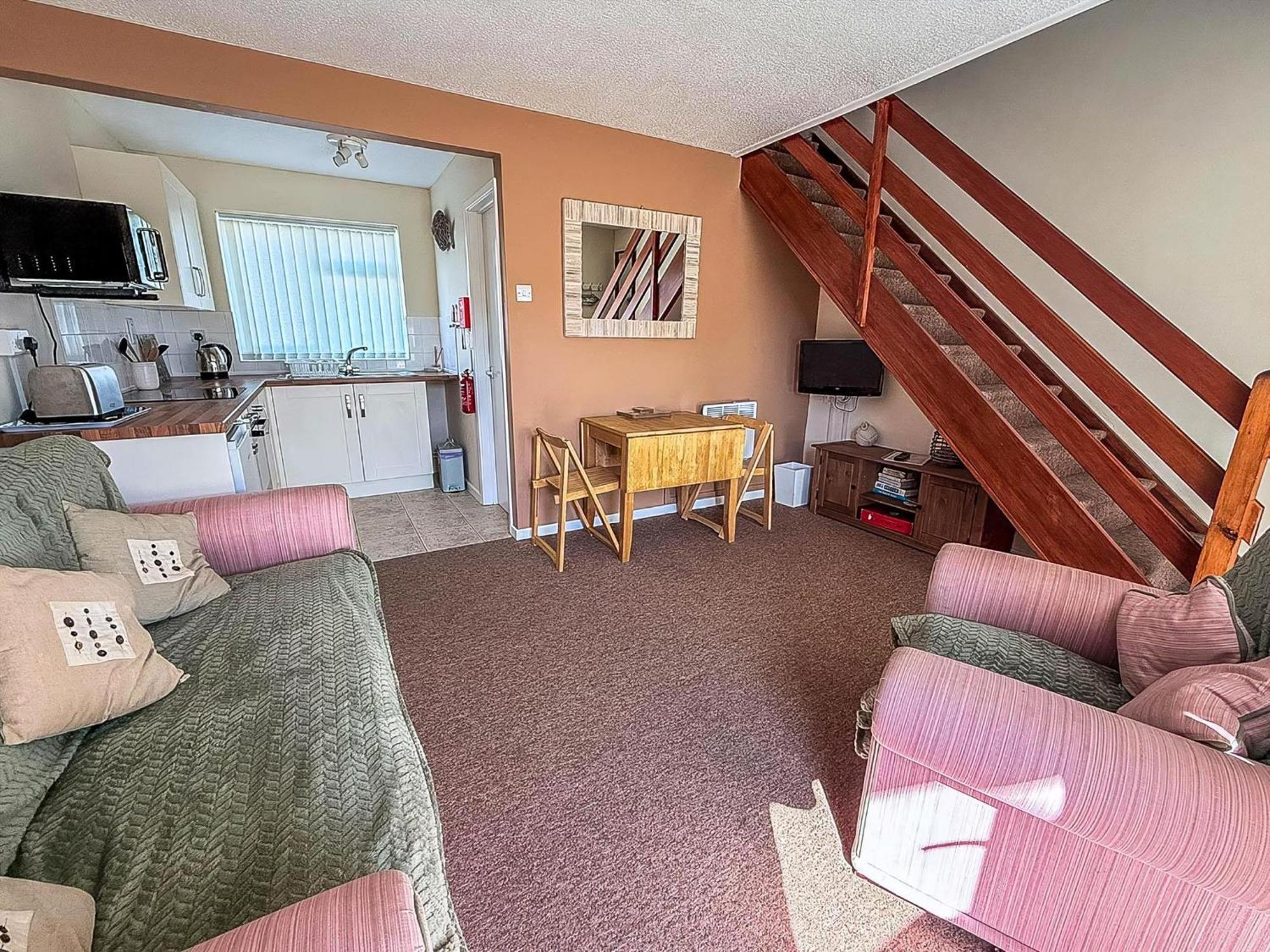 Lovely 4 Berth Chalet To Hire In Hemsby Nearby The Beach Ref 18177B Bagian luar foto