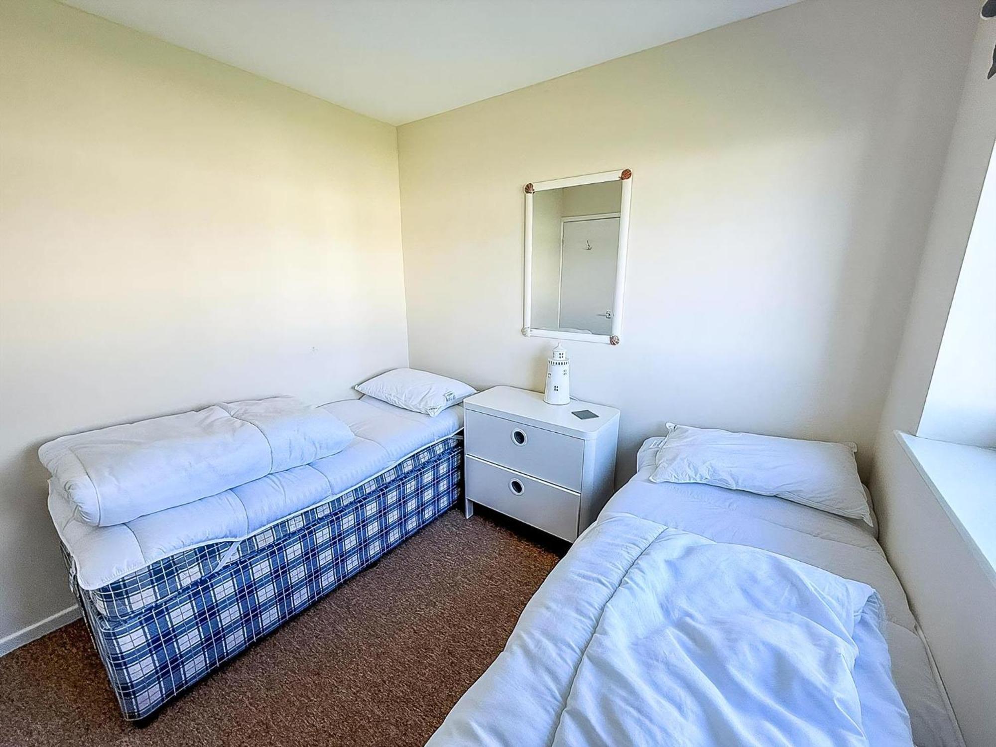 Lovely 4 Berth Chalet To Hire In Hemsby Nearby The Beach Ref 18177B Bagian luar foto